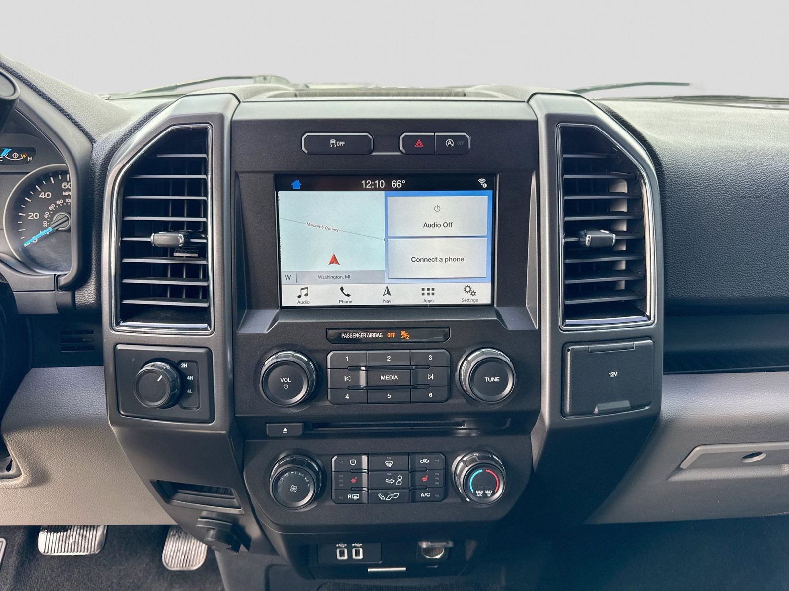 Thumbnail: 2018 Ford F-150 - 28