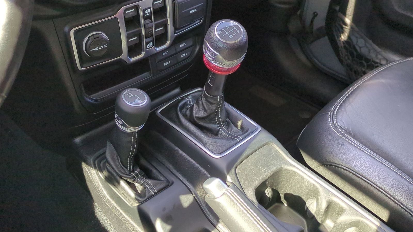 Thumbnail: 2018 Jeep Wrangler - 30