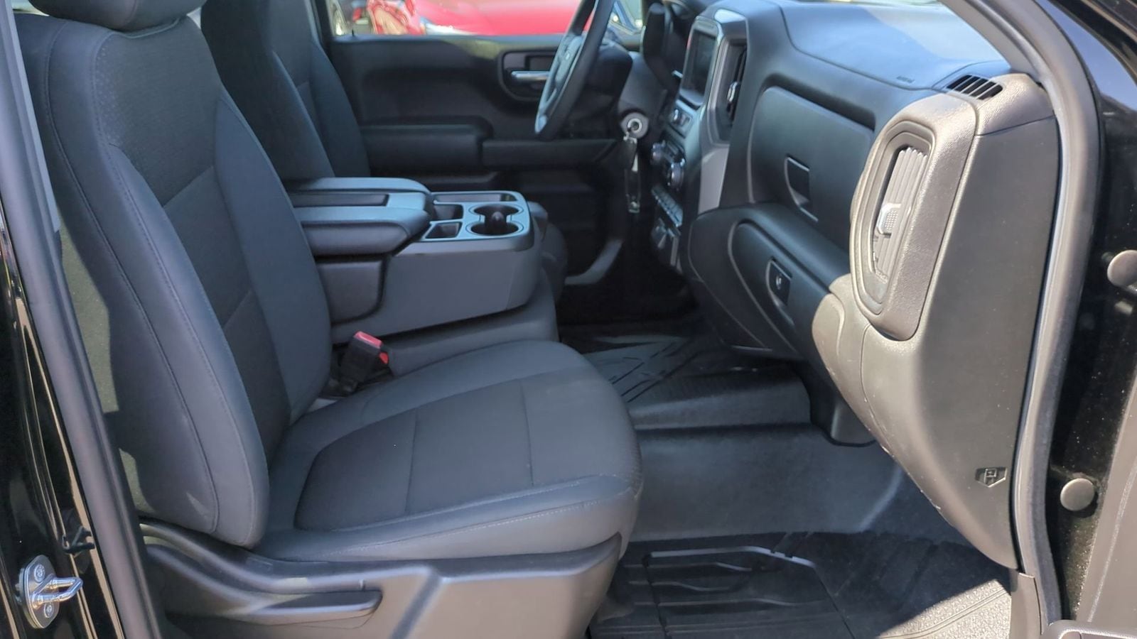 Thumbnail: 2020 Chevrolet Silverado 1500 - 21