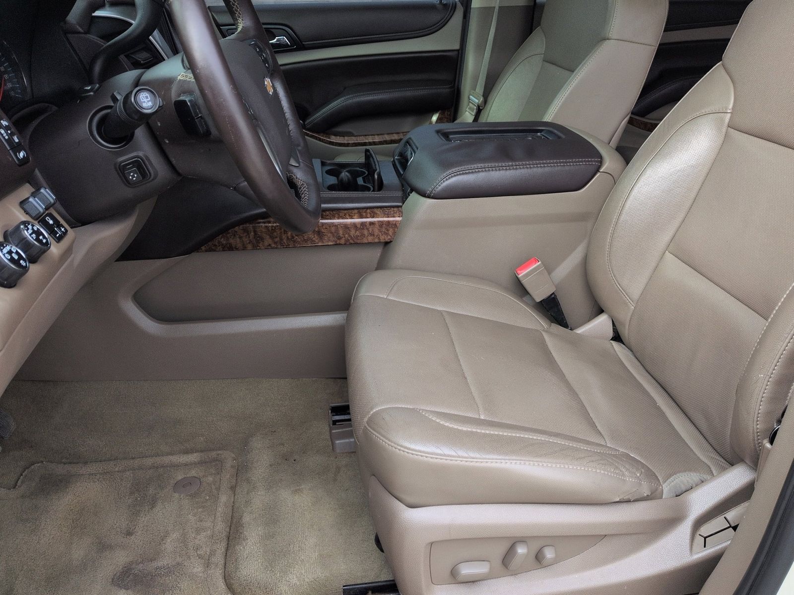 Thumbnail: 2015 Chevrolet Suburban - 19