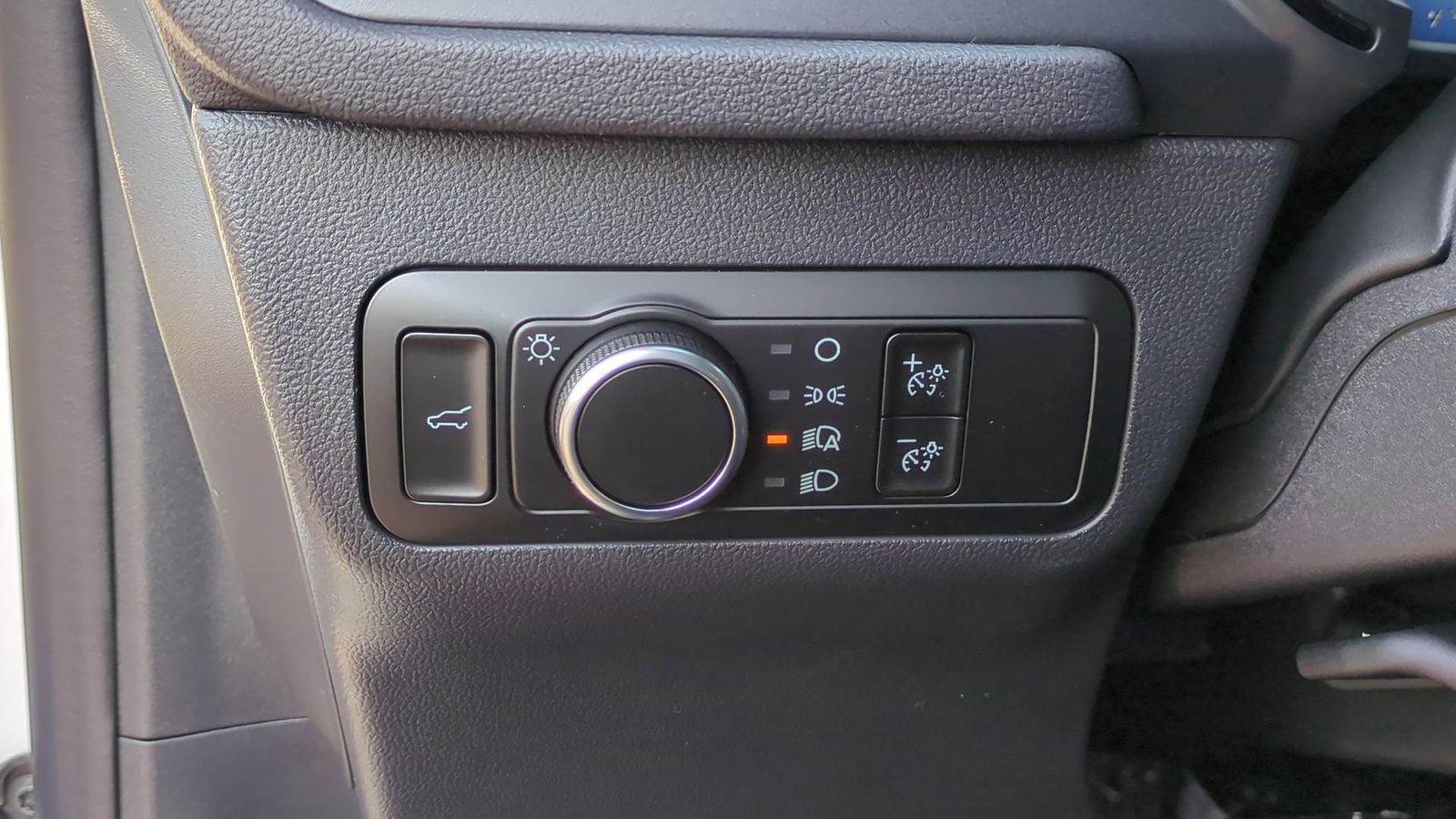 Thumbnail: 2025 Ford Escape - 16