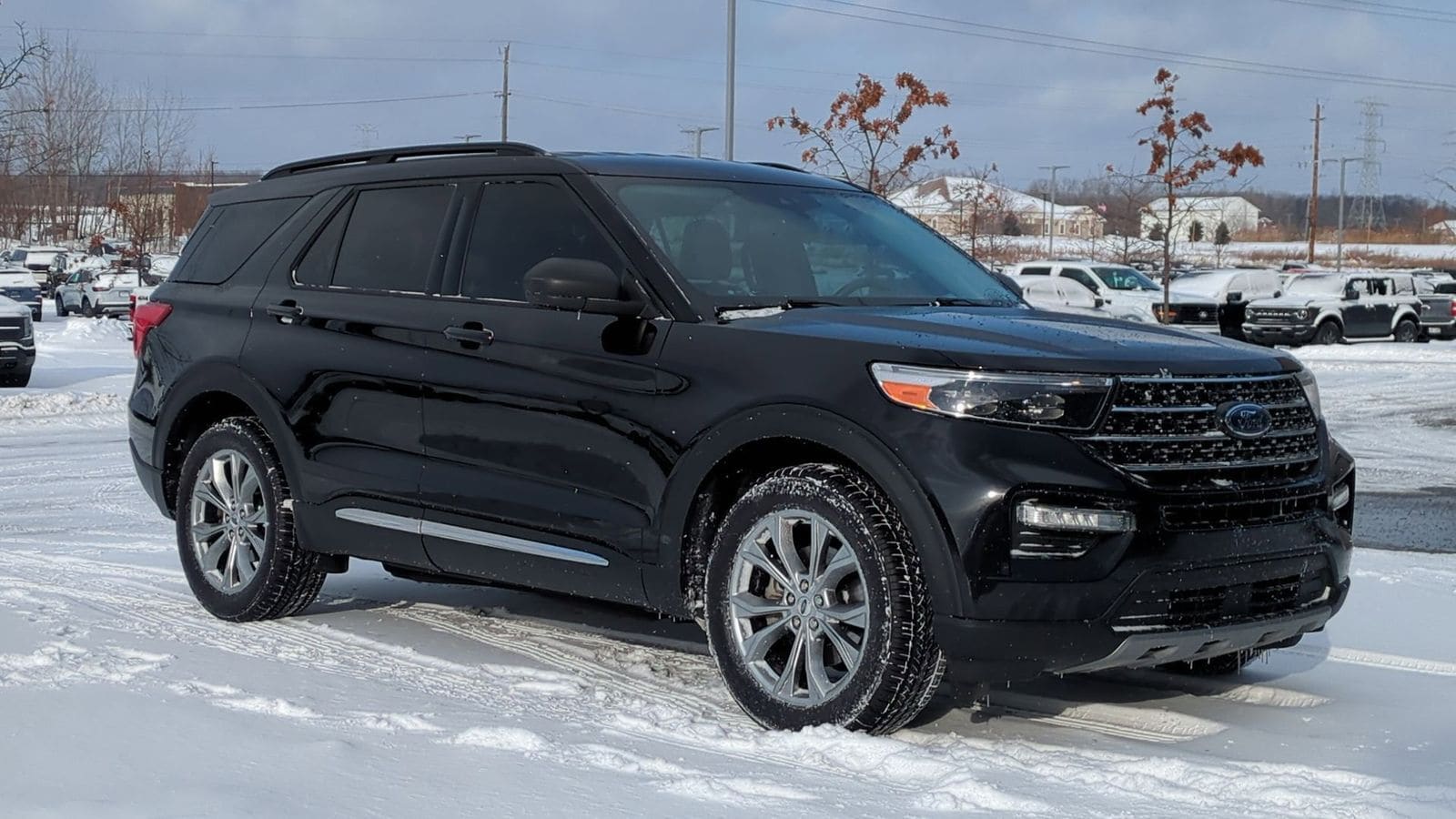 Thumbnail: 2021 Ford Explorer - 10