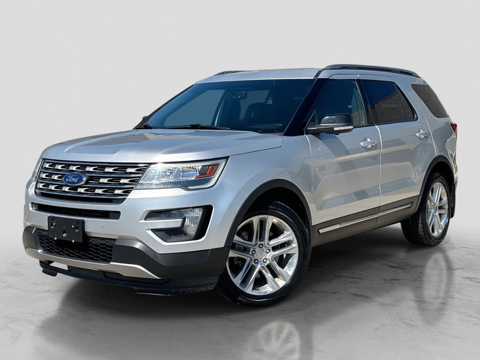 2016 Ford Explorer XLT 4WD's photo
