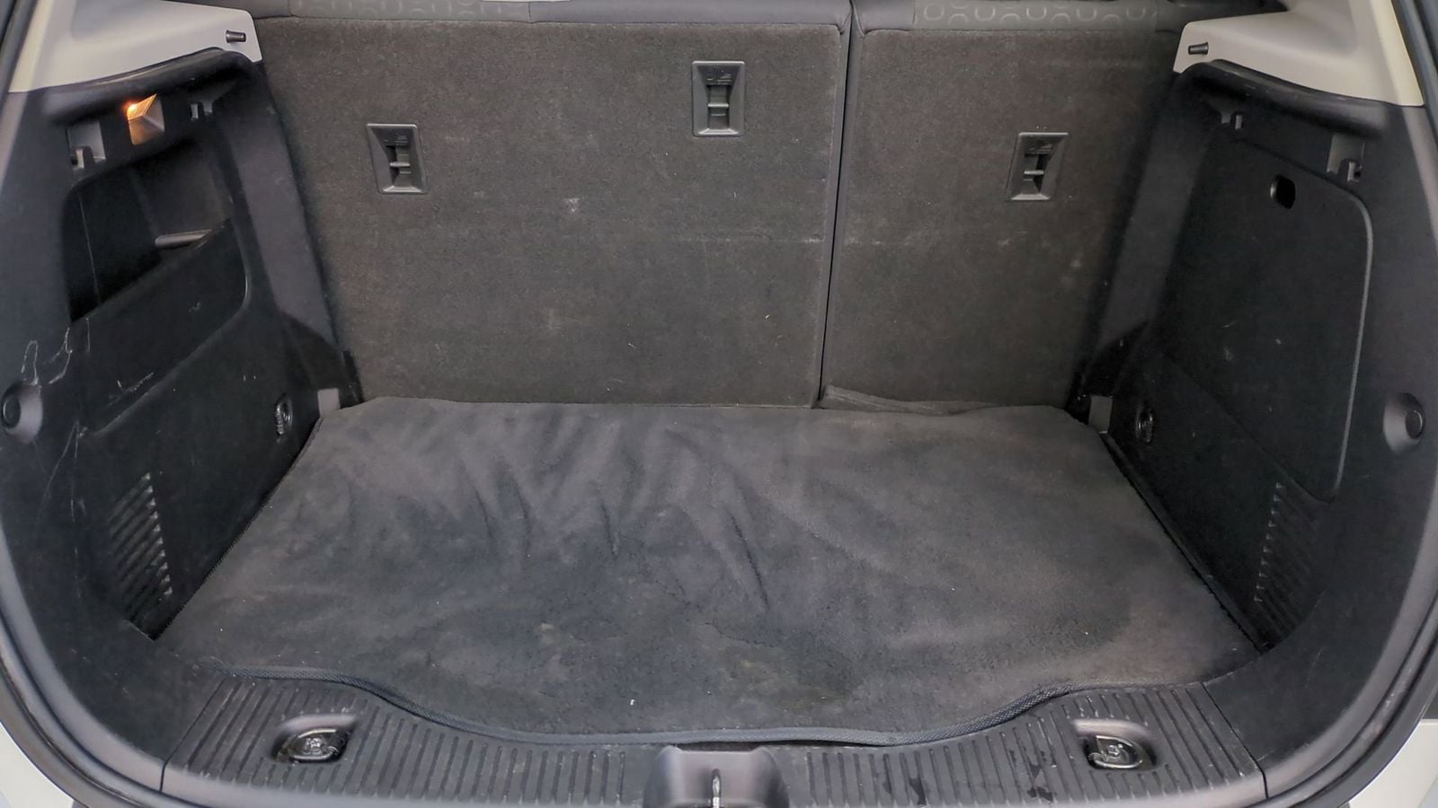 Thumbnail: 2016 Chevrolet Trax - 35