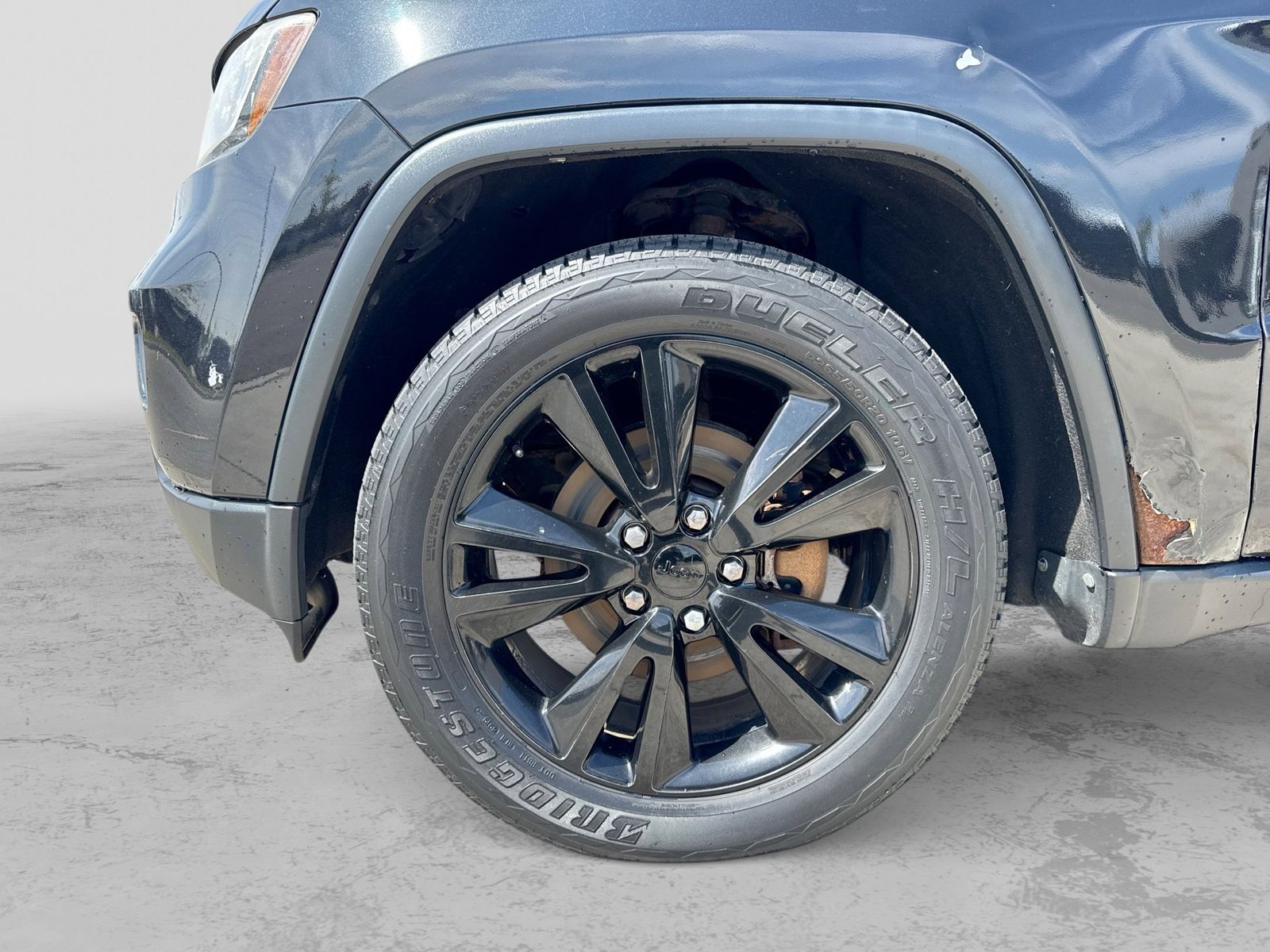 Thumbnail: 2012 Jeep Grand Cherokee - 15