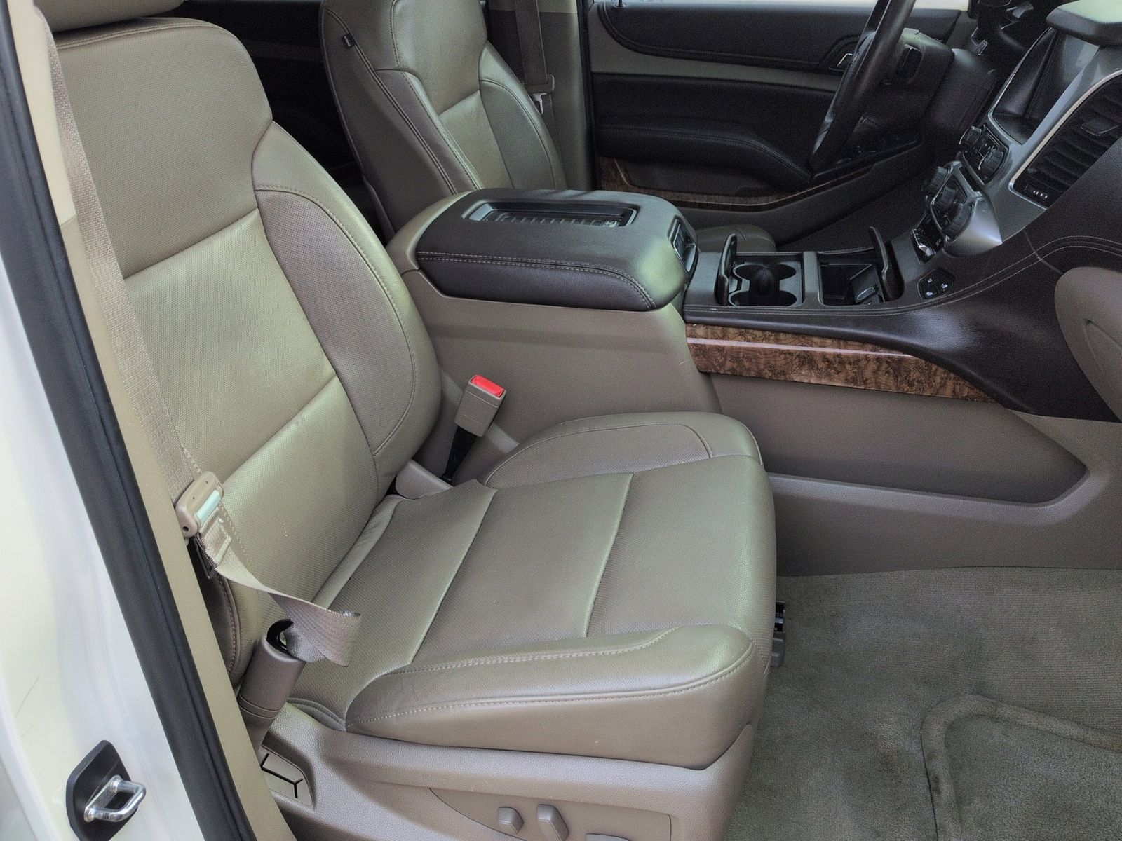 Thumbnail: 2015 Chevrolet Suburban - 30