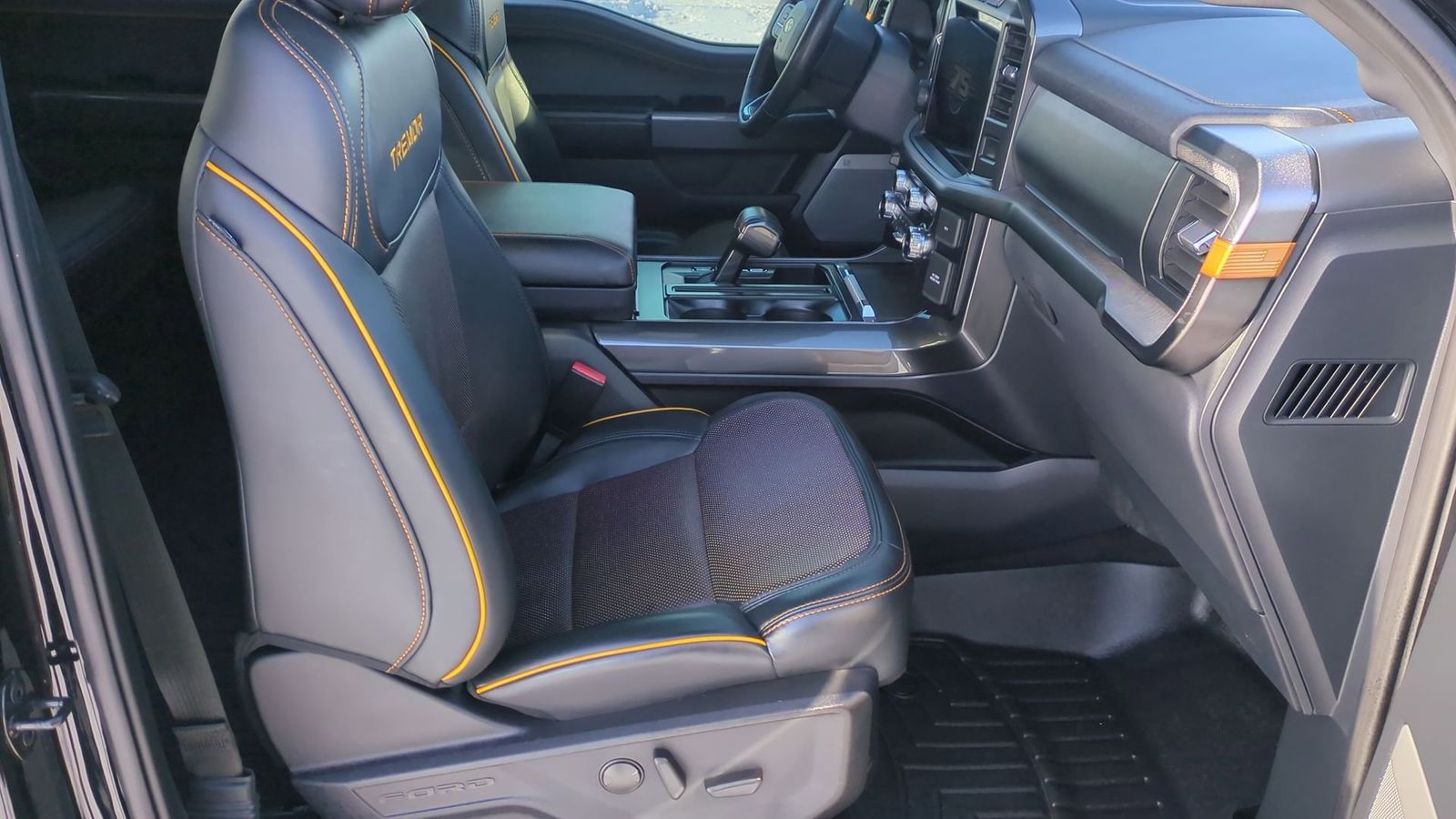 Thumbnail: 2023 Ford F-150 - 25