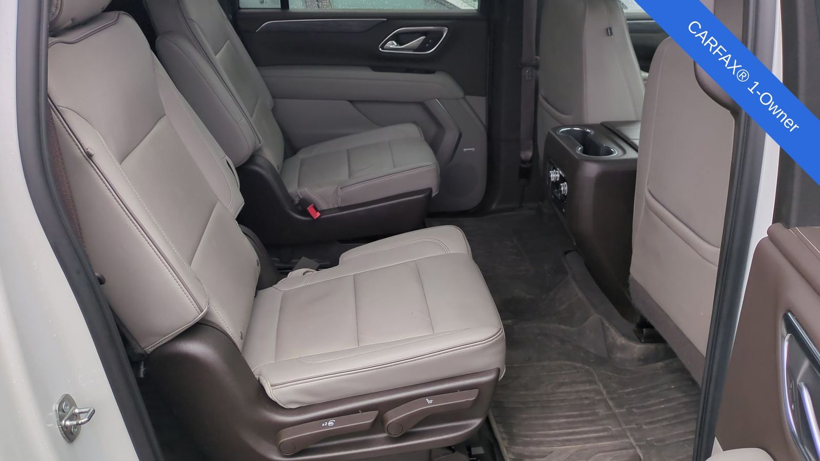 Thumbnail: 2023 GMC Yukon XL - 22