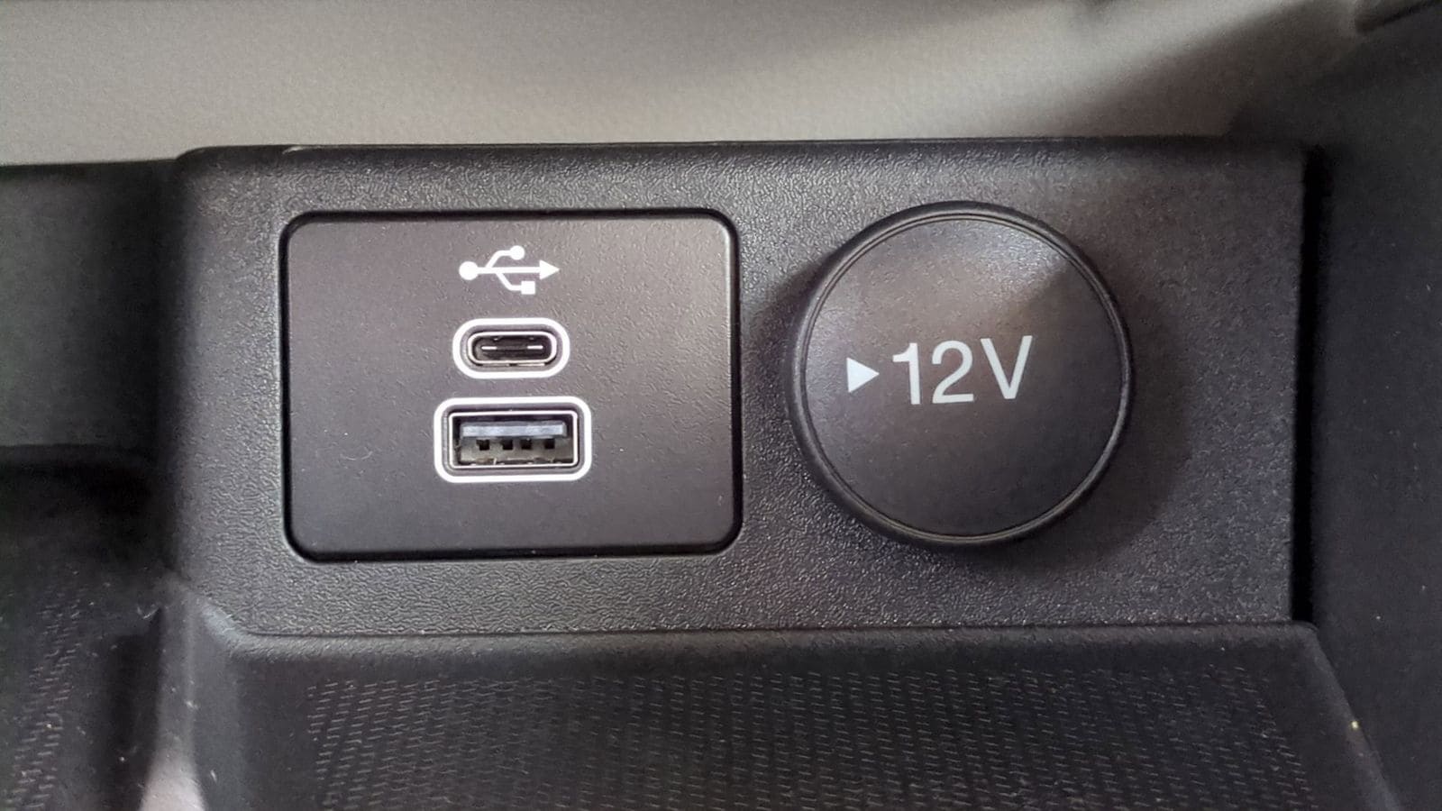 Thumbnail: 2025 Ford Escape - 29