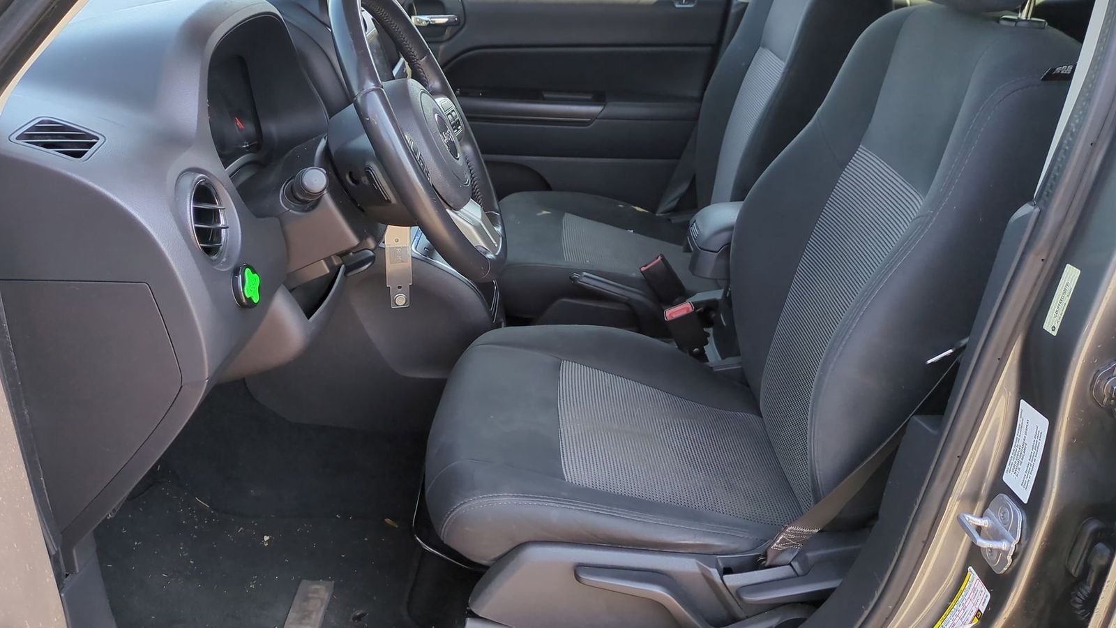 Thumbnail: 2012 Jeep Patriot - 12