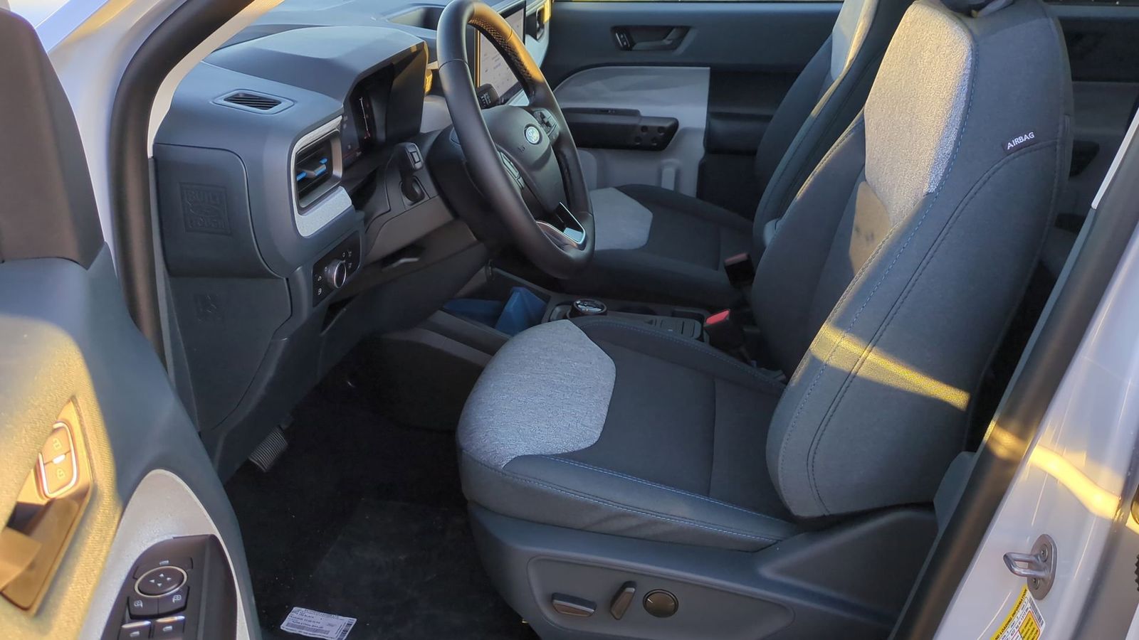 Thumbnail: 2025 Ford Maverick - 14