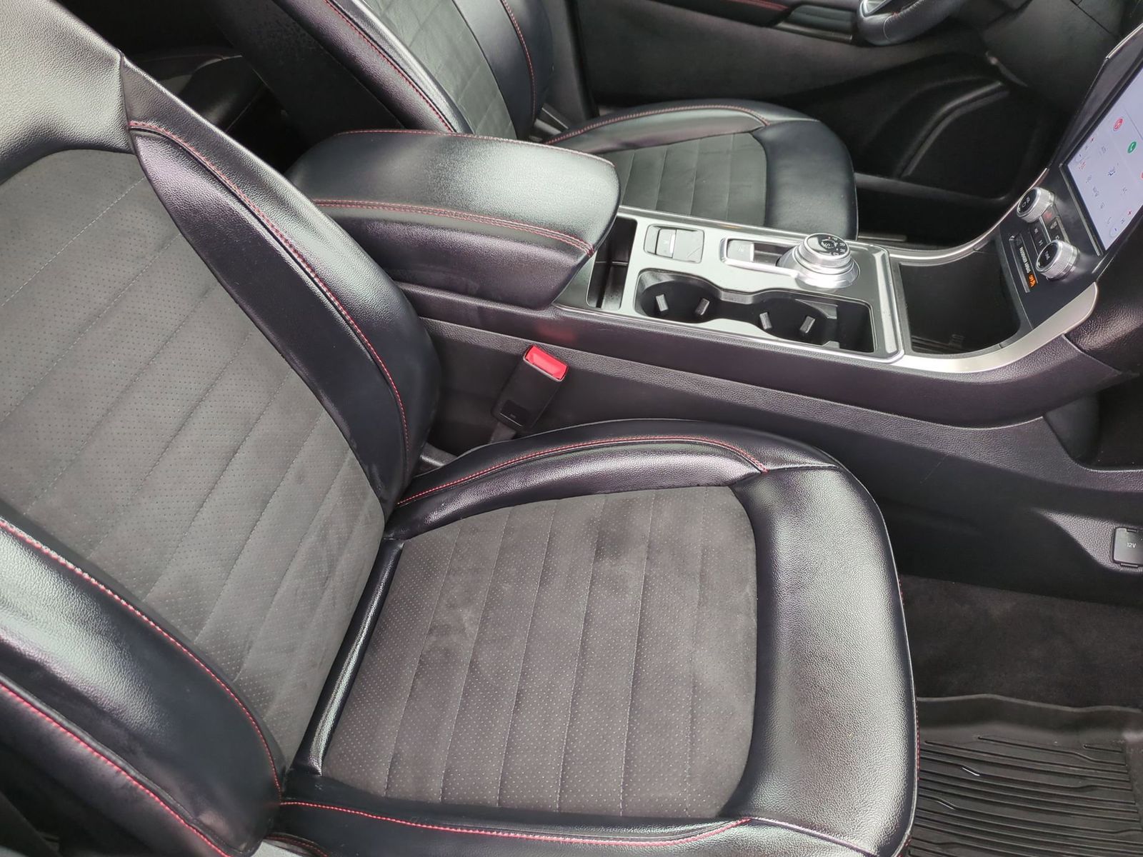 Thumbnail: 2024 Ford Edge - 27