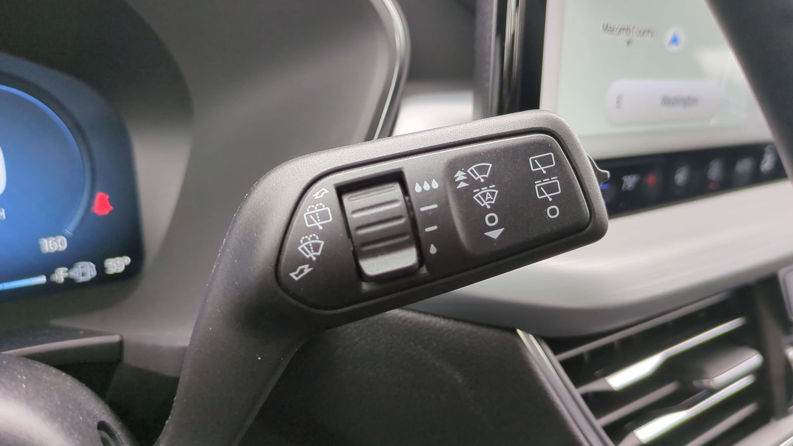 Thumbnail: 2024 Ford Escape - 24