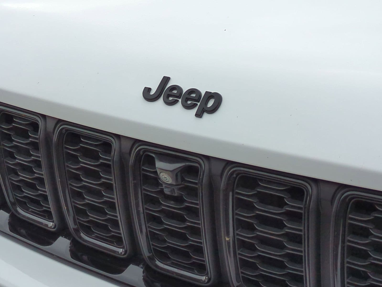 Thumbnail: 2023 Jeep Grand Cherokee - 14