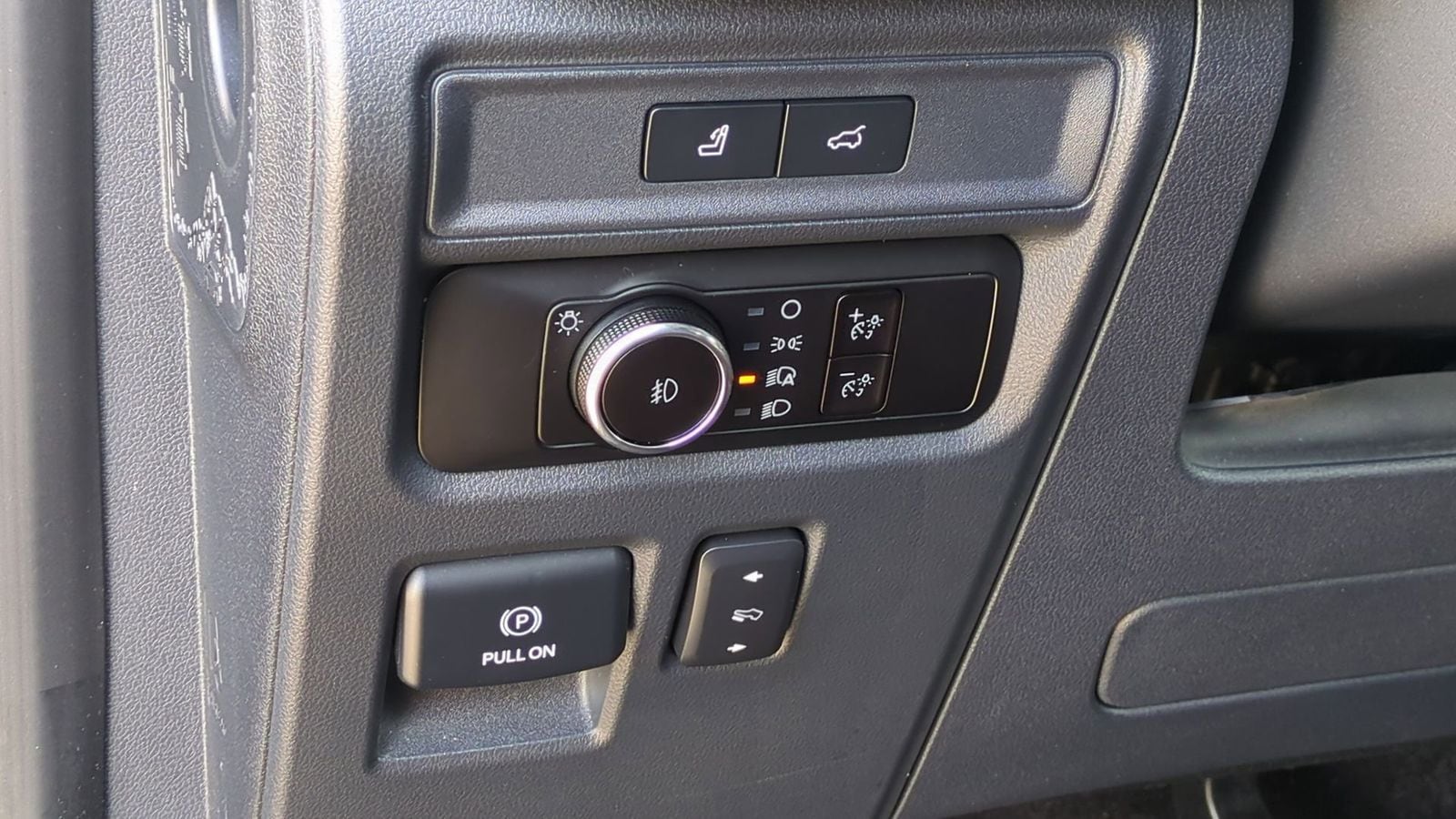 Thumbnail: 2023 Ford Expedition - 18