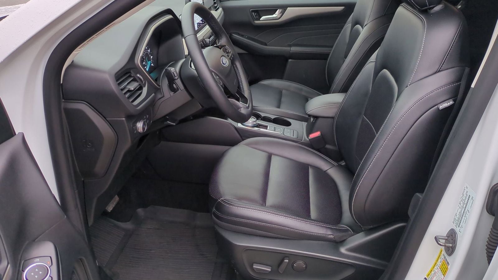 Thumbnail: 2022 Ford Escape - 16