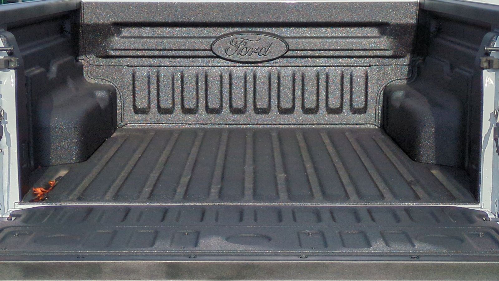 Thumbnail: 2025 Ford Maverick - 34