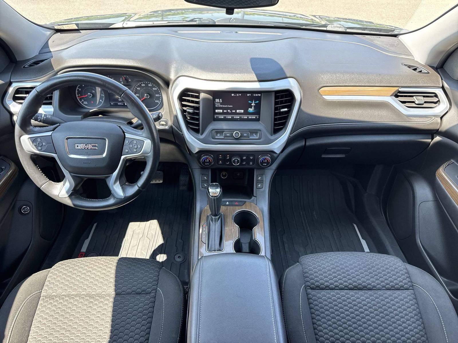 Thumbnail: 2019 GMC Acadia - 17