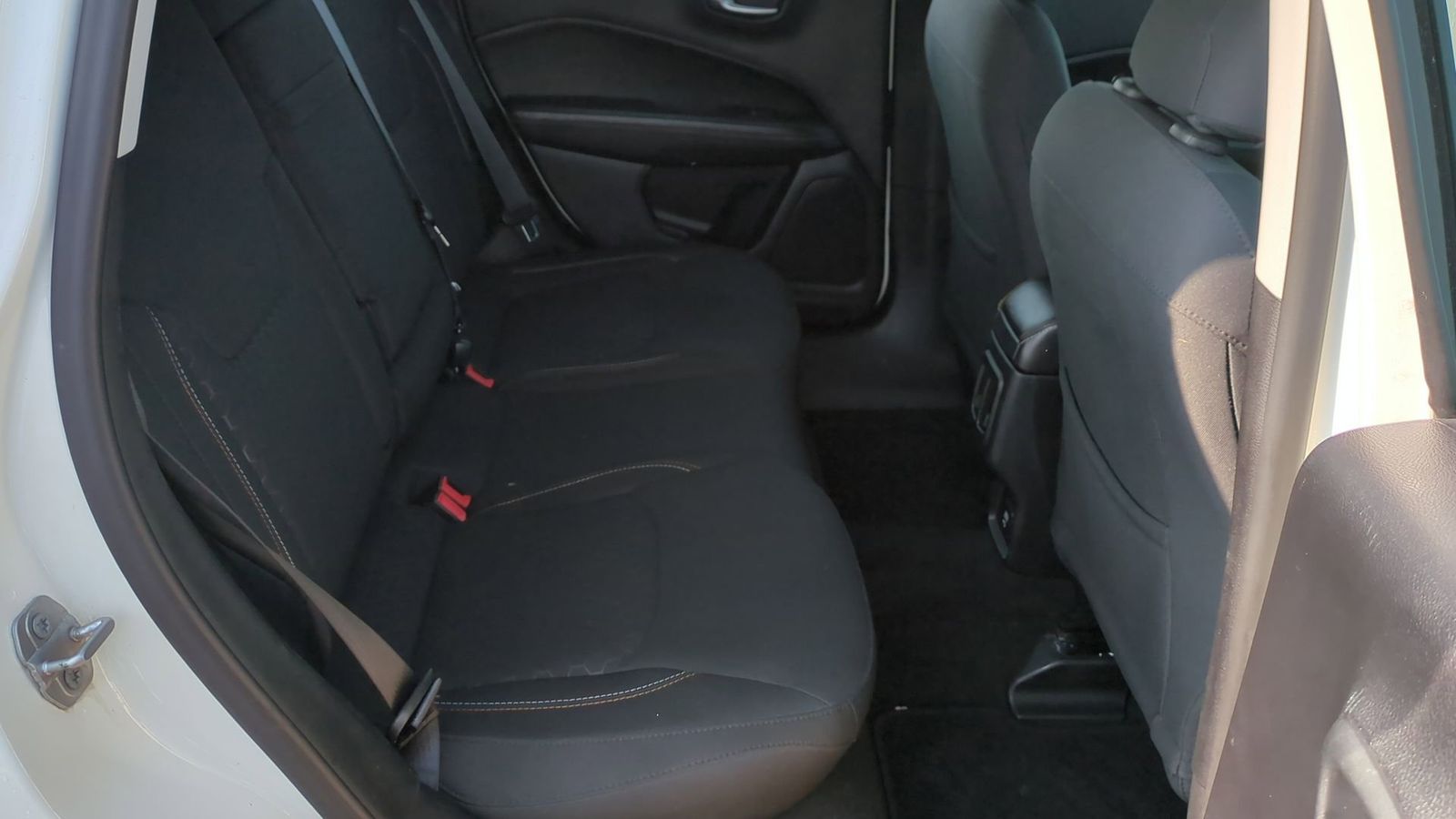 Thumbnail: 2018 Jeep Compass - 20