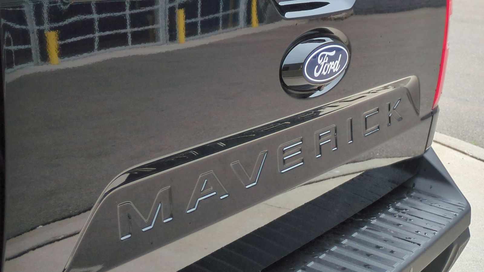 2025 Ford Maverick XL 10