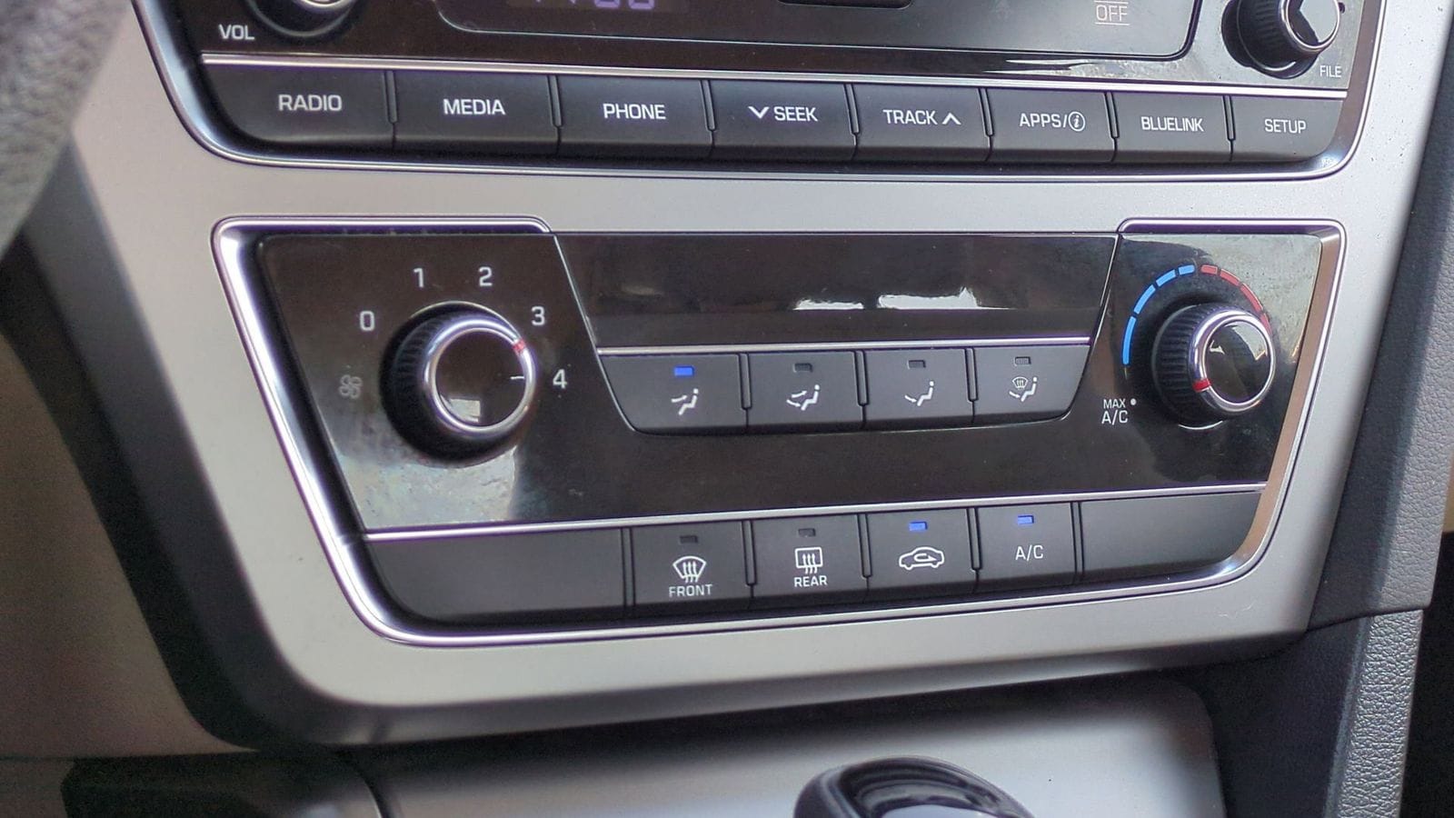 Thumbnail: 2016 Hyundai Sonata - 27
