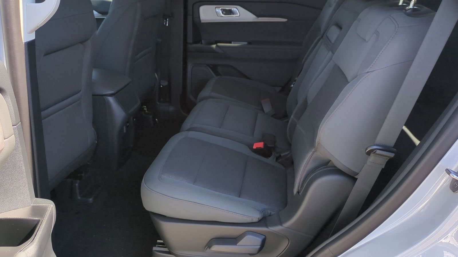 Thumbnail: 2025 Ford Explorer - 16