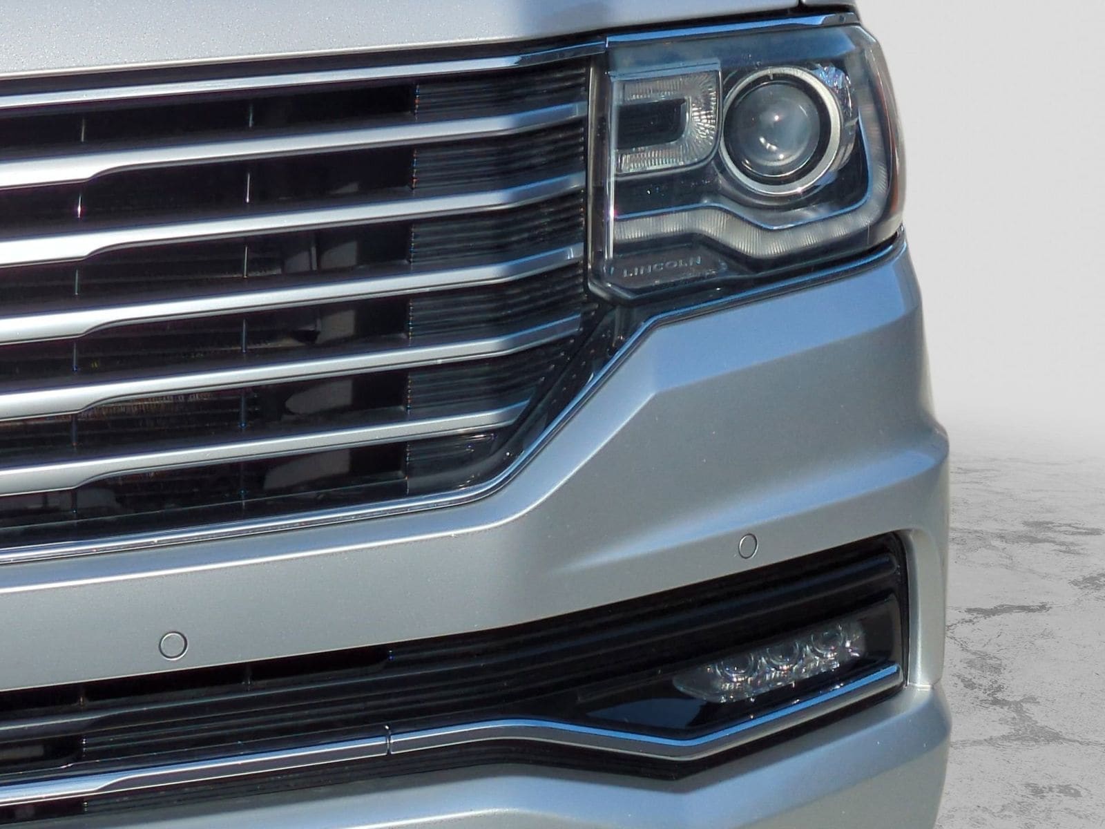 Thumbnail: 2016 Lincoln Navigator - 13