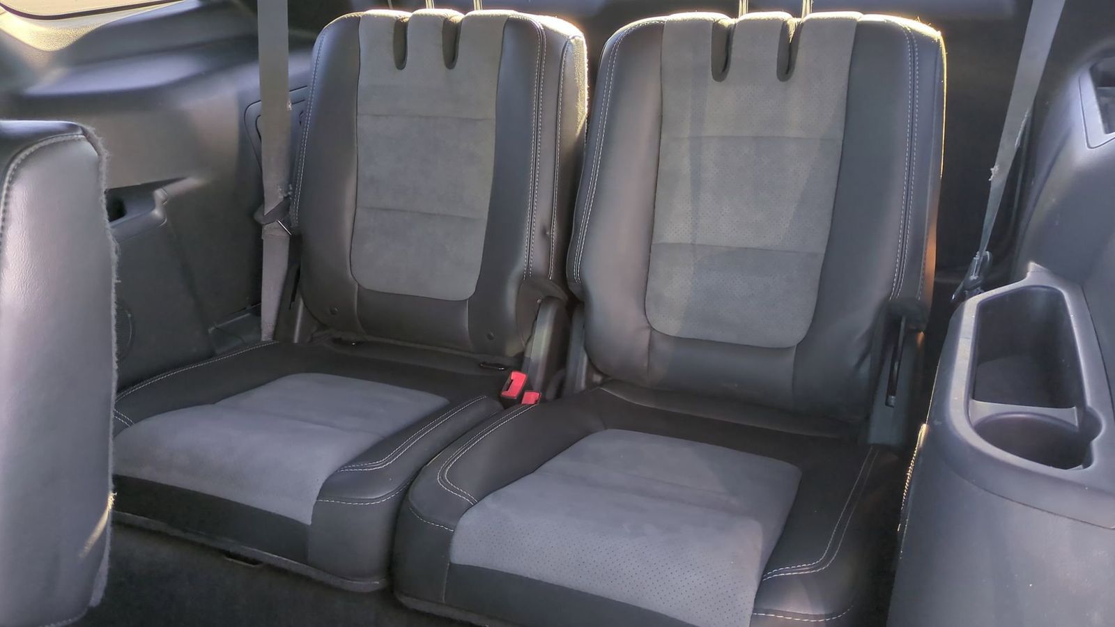 Thumbnail: 2015 Ford Explorer - 22