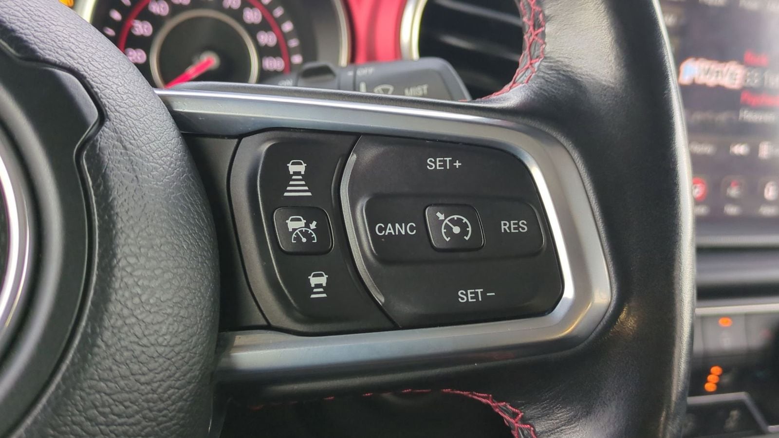 Thumbnail: 2020 Jeep Wrangler - 28