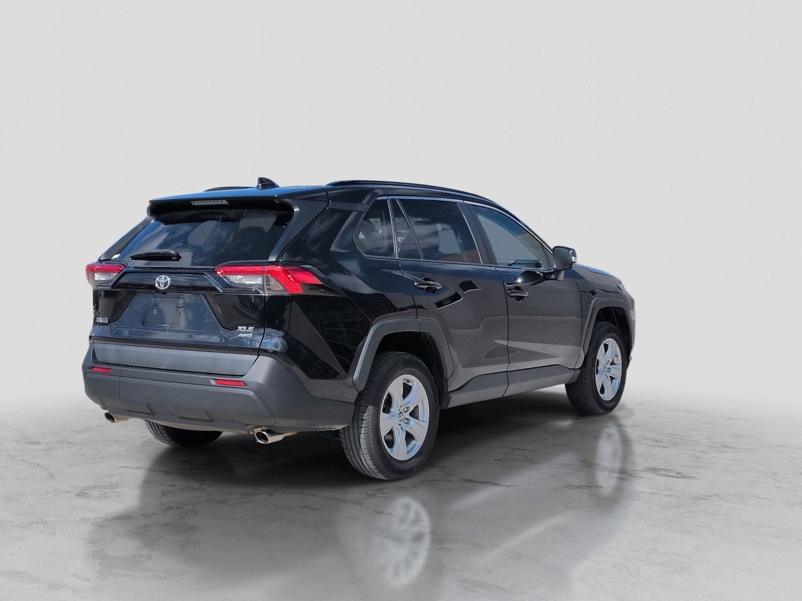 Thumbnail: 2019 Toyota RAV4 - 8
