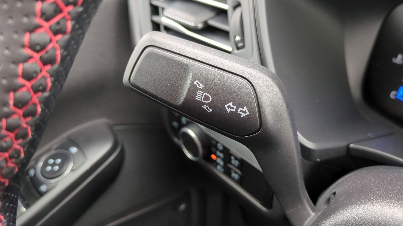 Thumbnail: 2025 Ford Escape - 25