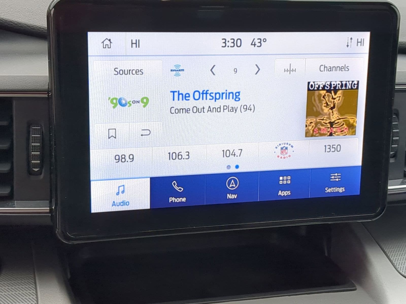 Thumbnail: 2022 Ford Explorer - 36