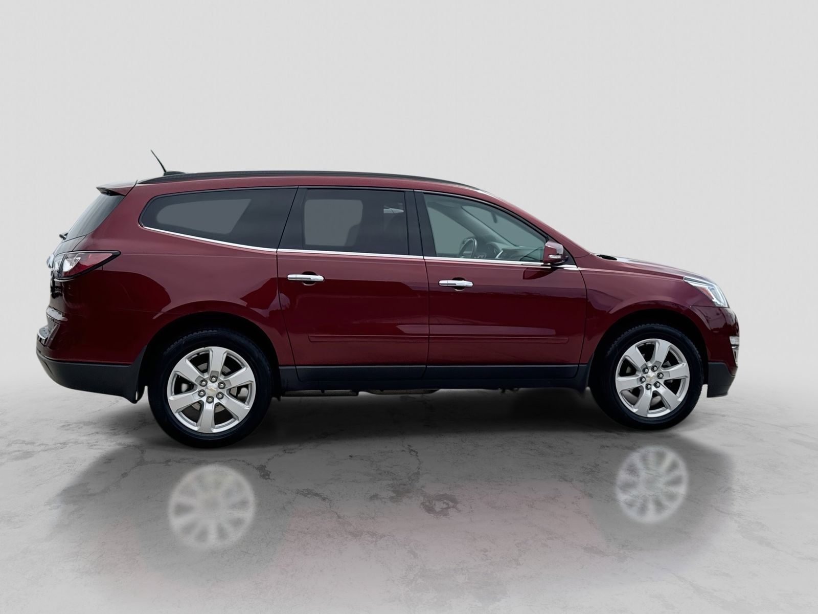 Thumbnail: 2016 Chevrolet Traverse - 9