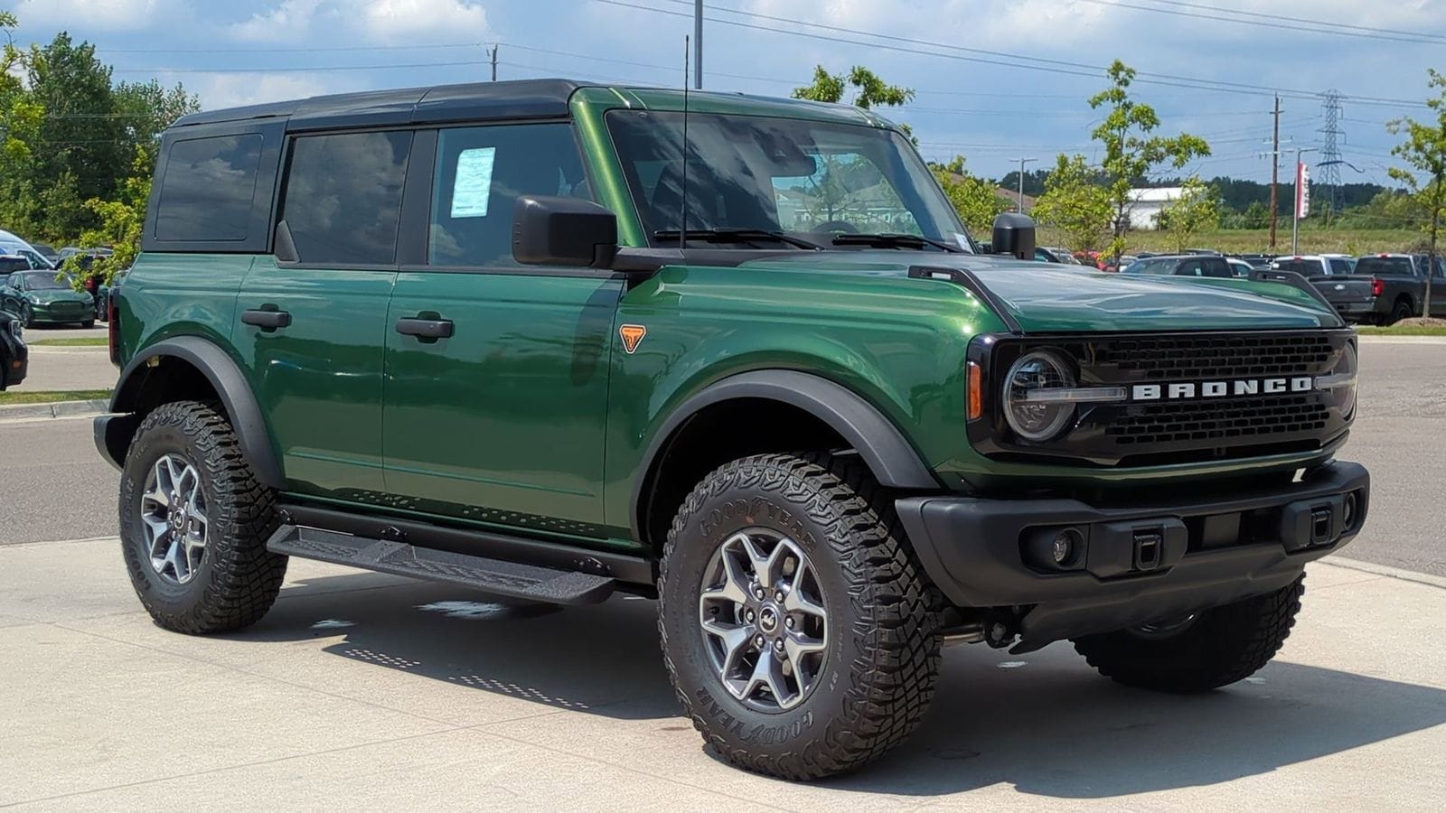 Thumbnail: 2025 Ford Bronco - 8