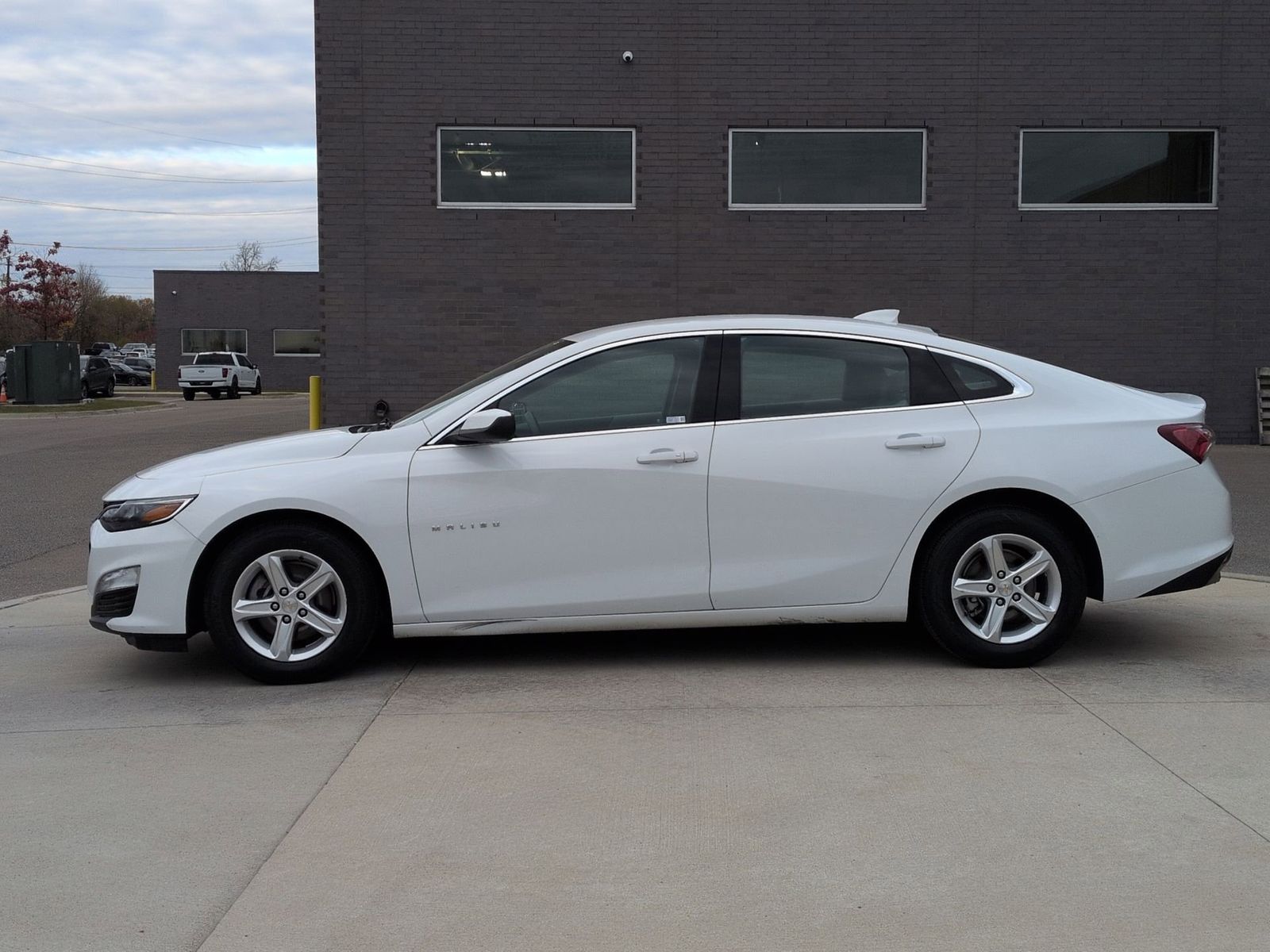 2022 Chevrolet Malibu 1LT photo 3
