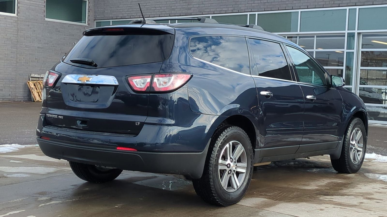 Thumbnail: 2017 Chevrolet Traverse - 7