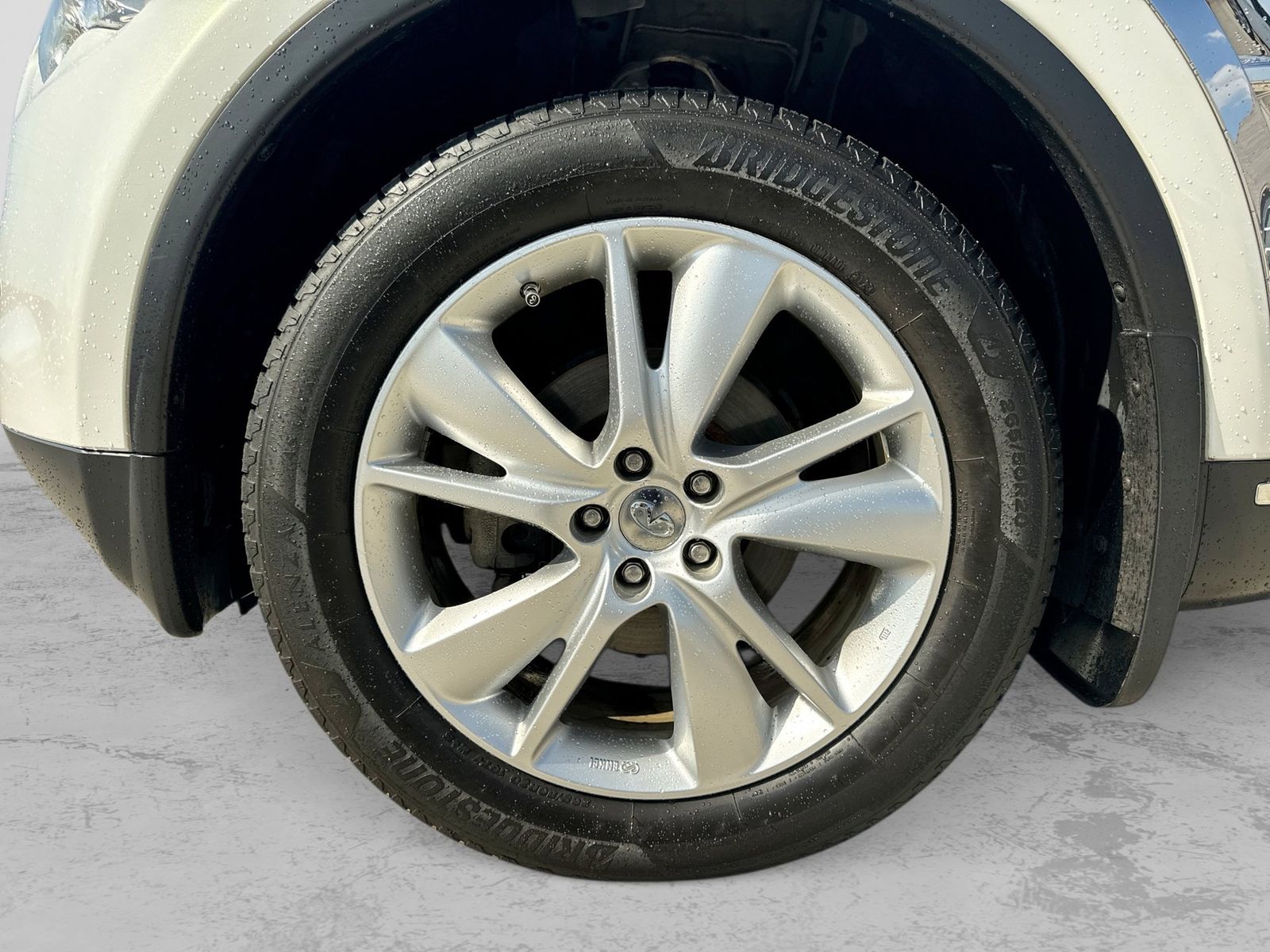 Thumbnail: 2012 INFINITI FX35 - 15