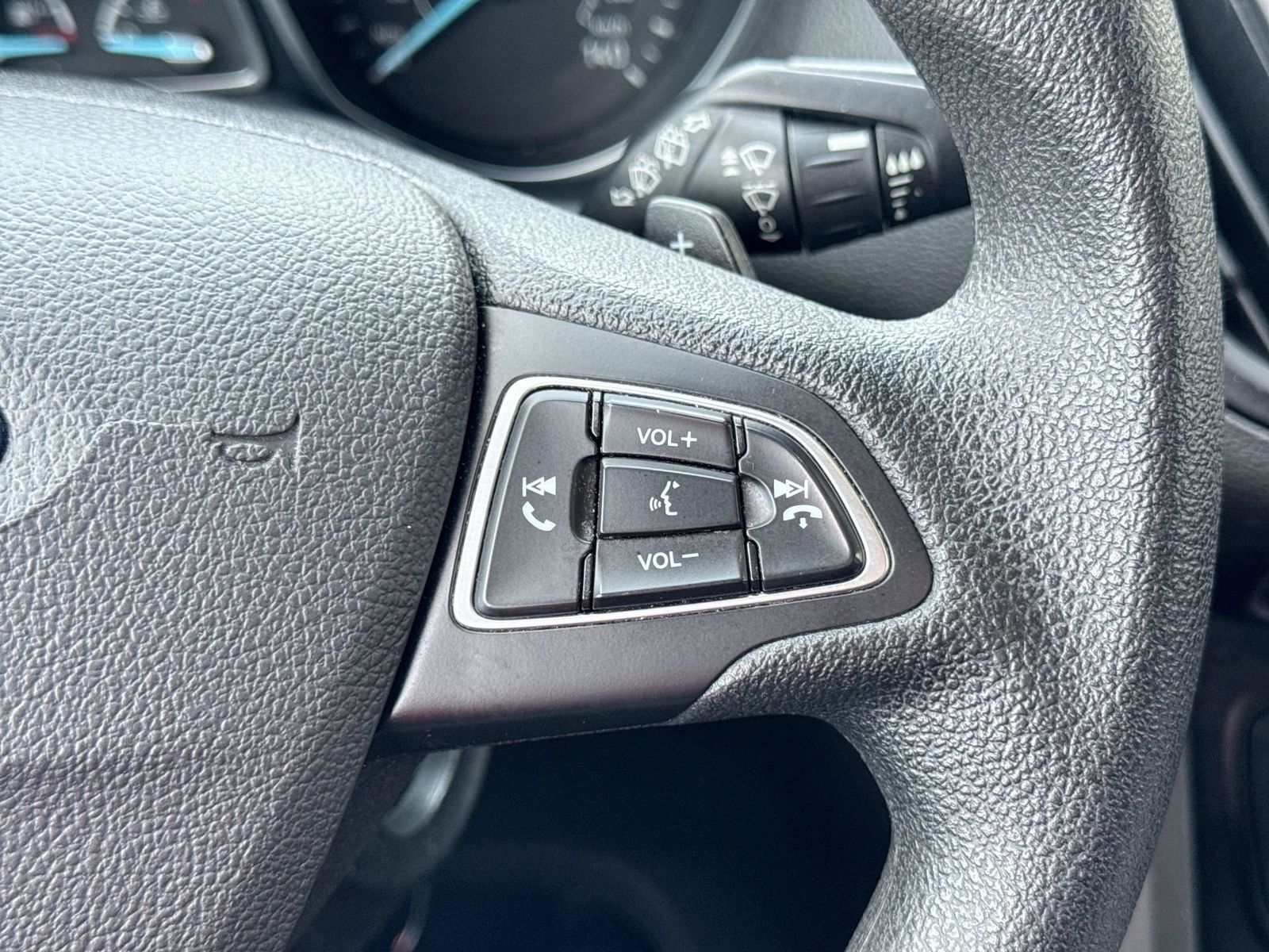 Thumbnail: 2017 Ford Escape - 25