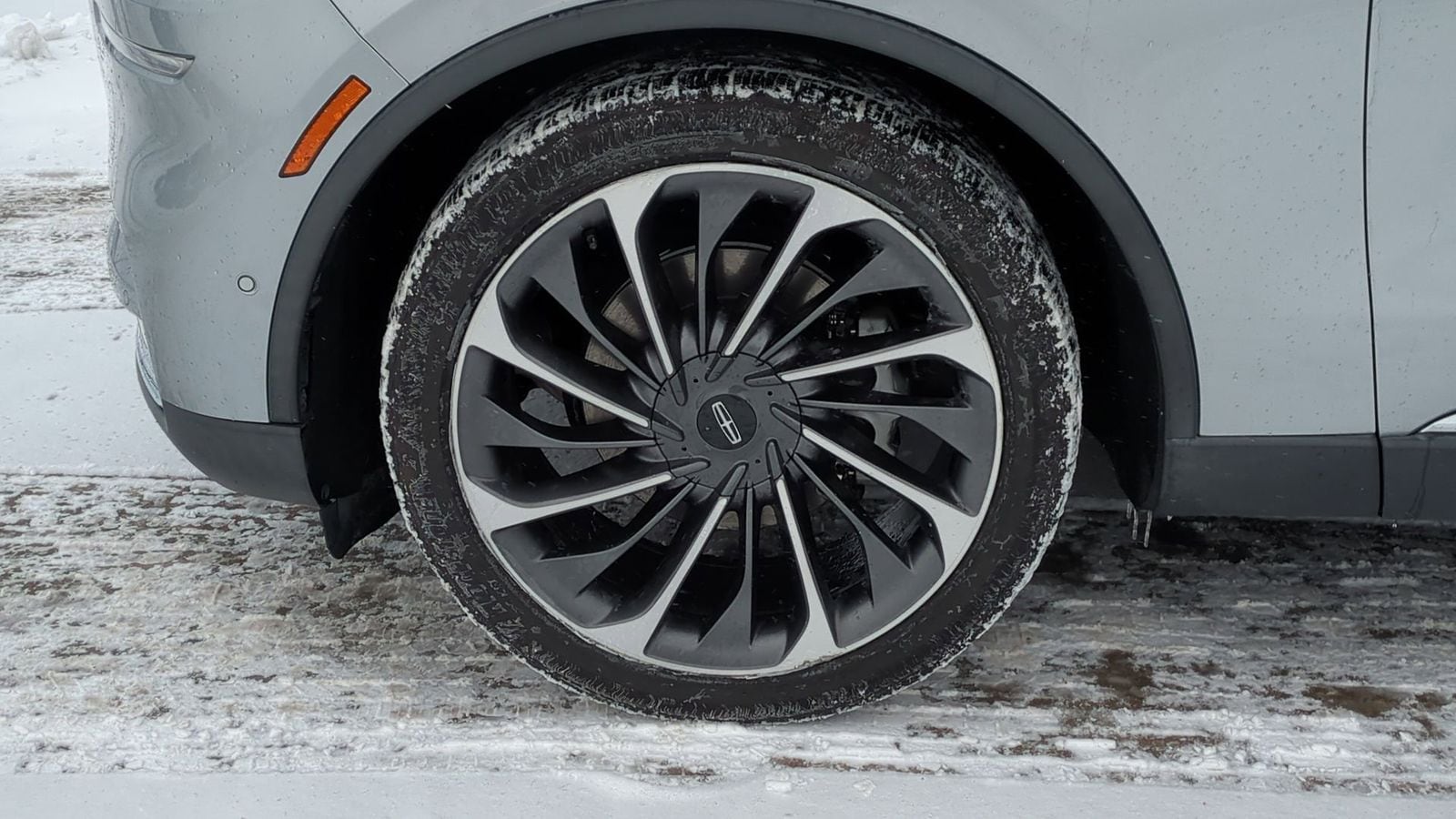 Thumbnail: 2020 Lincoln Aviator - 13