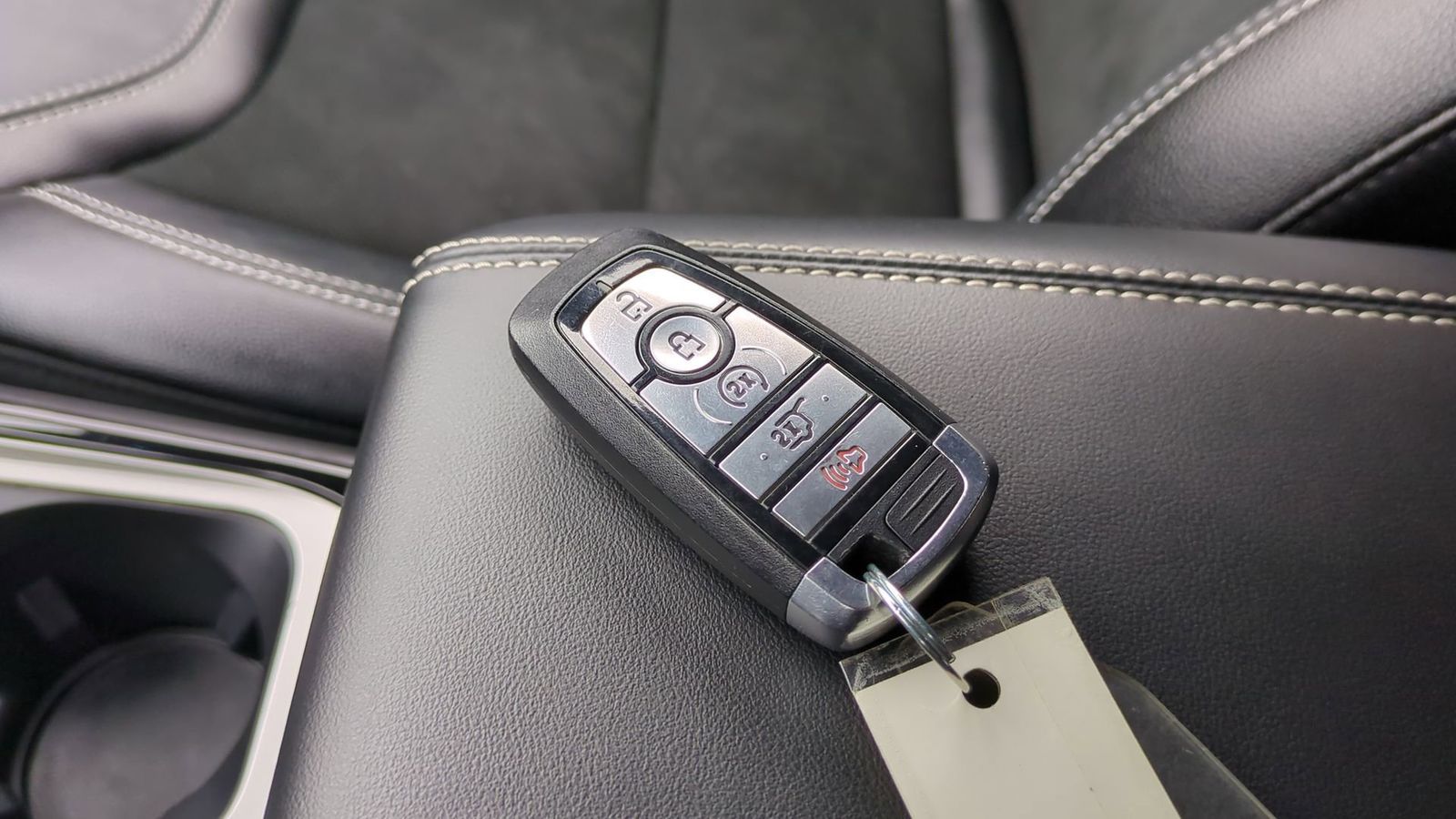 Thumbnail: 2021 Ford Explorer - 37