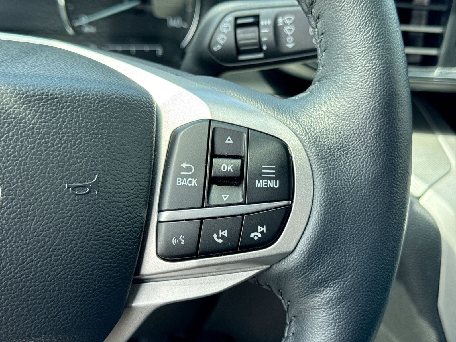 Thumbnail: 2023 Ford Explorer - 27
