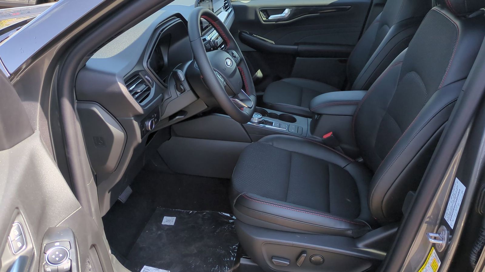 Thumbnail: 2025 Ford Escape - 15