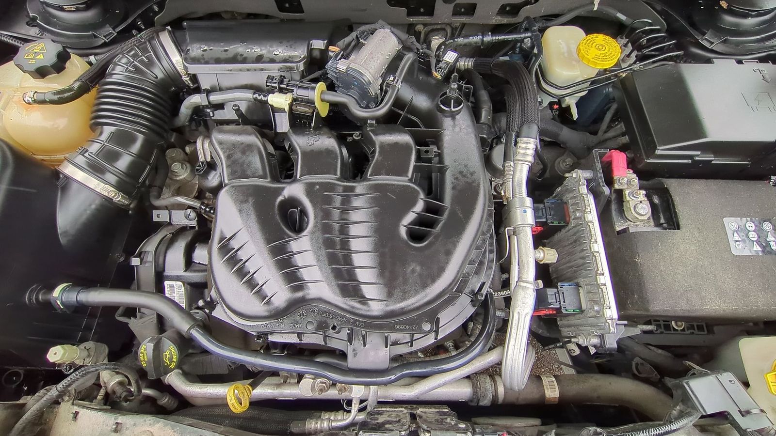 Thumbnail: 2015 Jeep Cherokee - 16