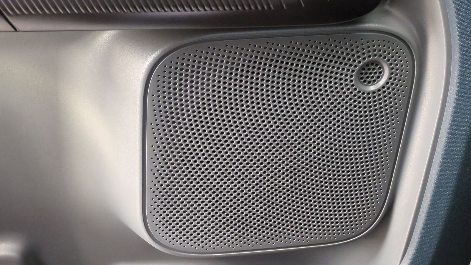 Thumbnail: 2025 Ford Maverick - 30