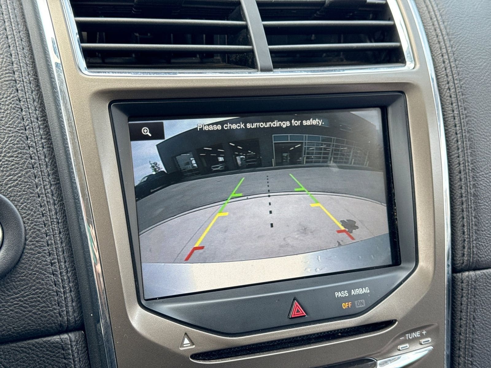 Thumbnail: 2013 Lincoln MKX - 29