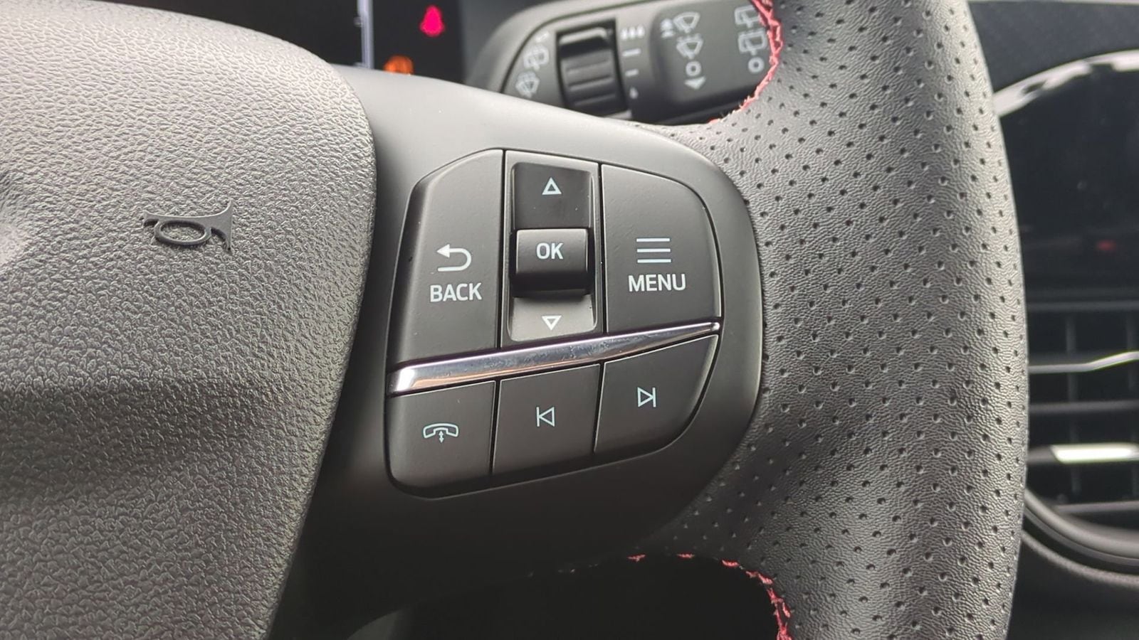 Thumbnail: 2025 Ford Escape - 23