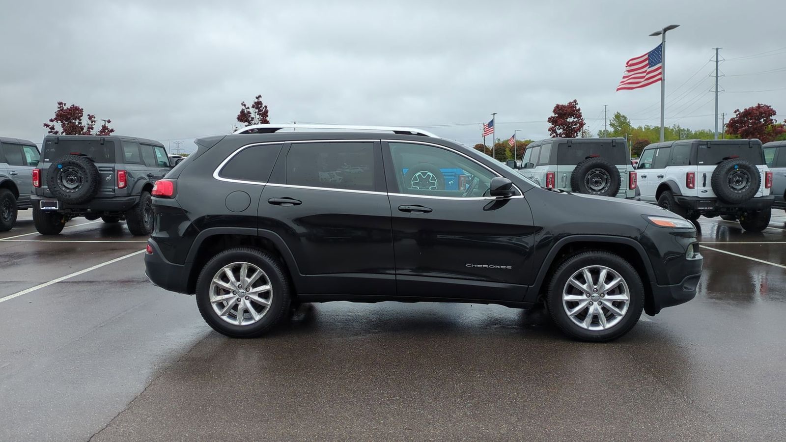 Thumbnail: 2015 Jeep Cherokee - 8