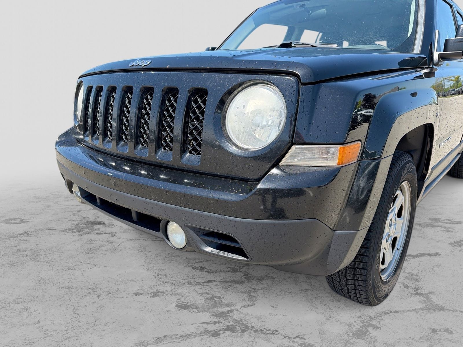 Thumbnail: 2012 Jeep Patriot - 3