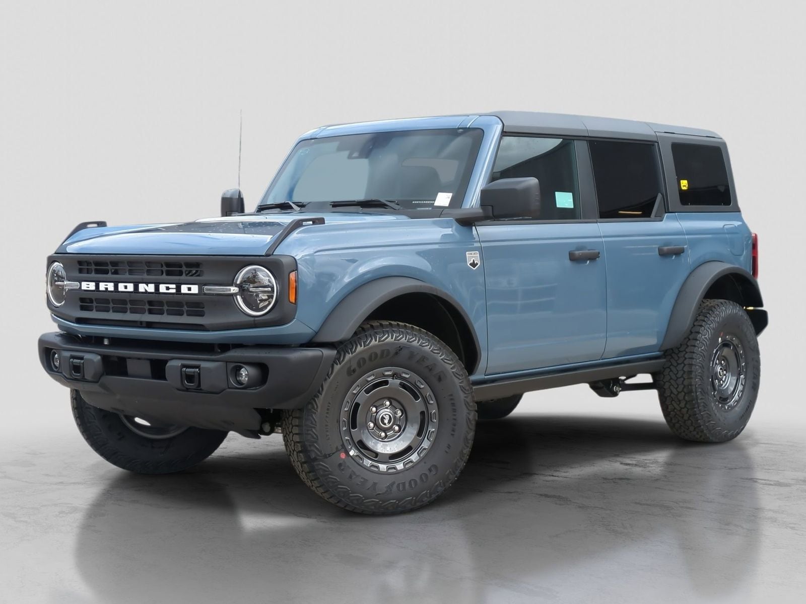 Thumbnail: 2025 Ford Bronco - 1