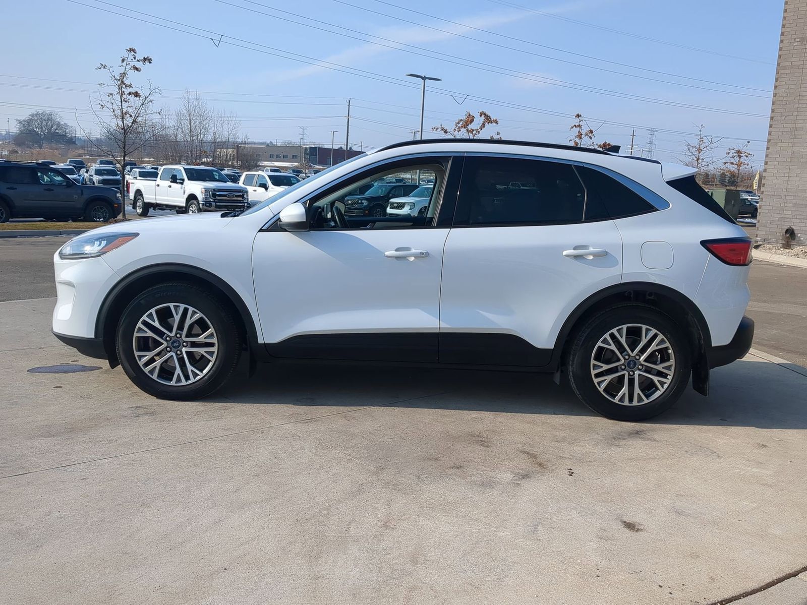 Thumbnail: 2021 Ford Escape - 3